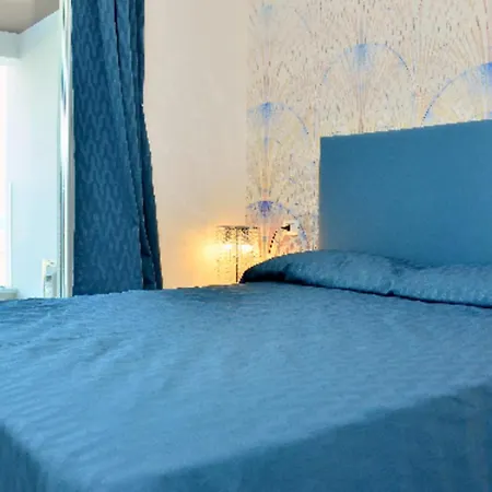 Azure Serenity Modern Sea View Flat With Pool * 比比翁