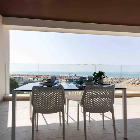 Azure Serenity Modern Sea View Flat With Pool * Bibione