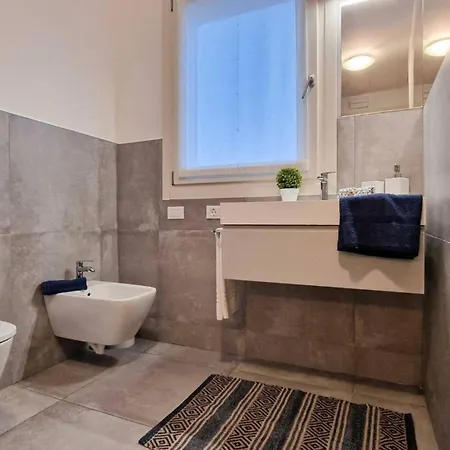 Apartamento Azure Serenity Modern Sea View Flat With Pool